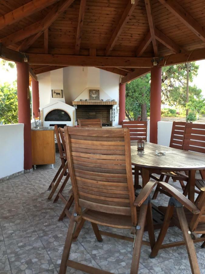Villa Eirini Pefki  ภายนอก รูปภาพ